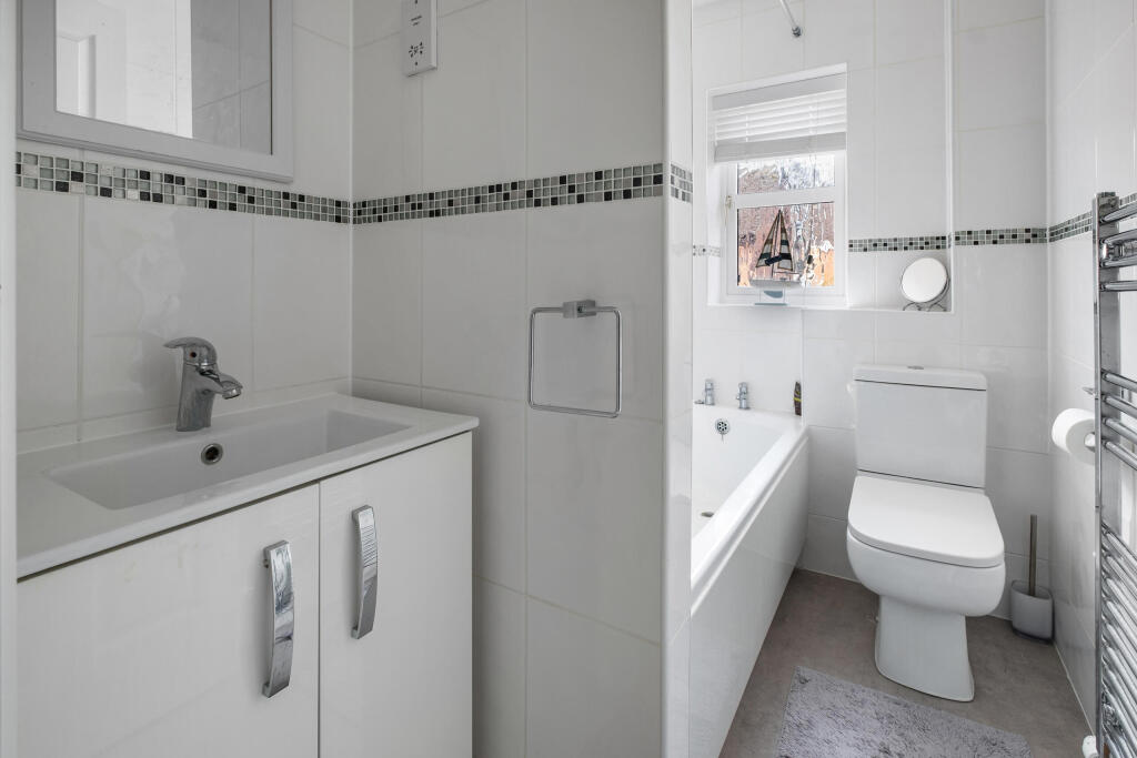 Additional property image - Pavilion Gardens, Bromsgrove, Worcestershire