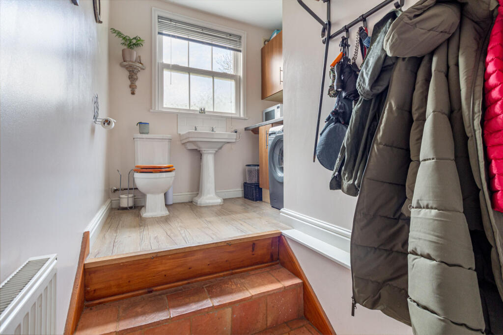 Additional property image - The Wharf House, Hanbury Road, Stoke Prior B60 4LA
