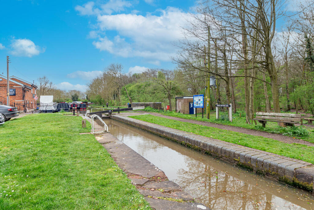 Additional property image - The Wharf House, Hanbury Road, Stoke Prior B60 4LA