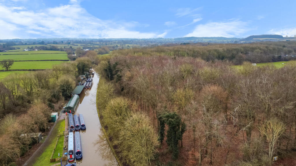 Additional property image - The Wharf House, Hanbury Road, Stoke Prior B60 4LA
