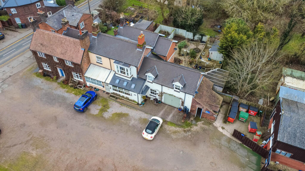 Additional property image - The Wharf House, Hanbury Road, Stoke Prior B60 4LA