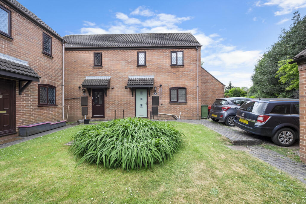 Main image of property: Juniper Cottage, 3 Rigby Hall, Rigby Lane, Bromsgrove. B60 2EW
