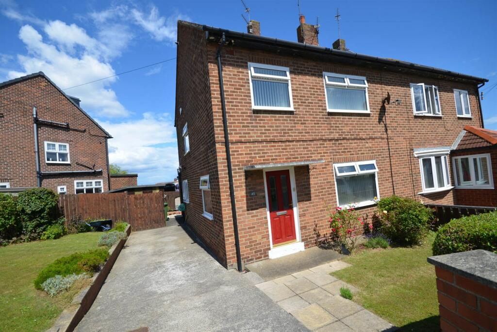 3 bedroom semidetached house for sale in Westmorland Road, South