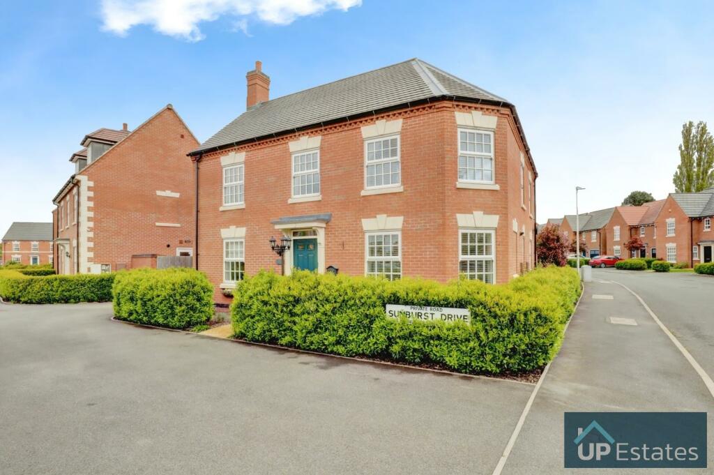 4 bedroom detached house for sale in Sunburst Drive, off the Long Shoot, Nuneaton, CV11