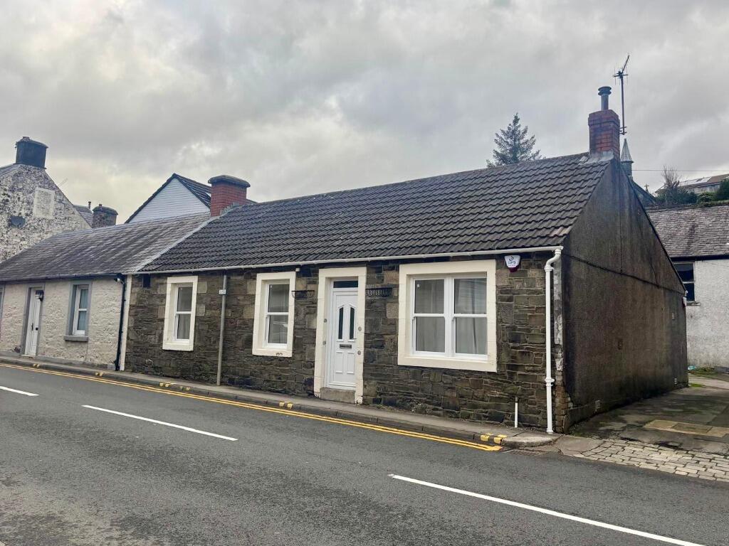 Main image of property: 87 High Street, Langholm, DG13 0DJ