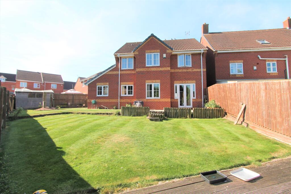 4 bedroom detached house for sale in Guestwick Green, Hamilton, Leicester, LE5