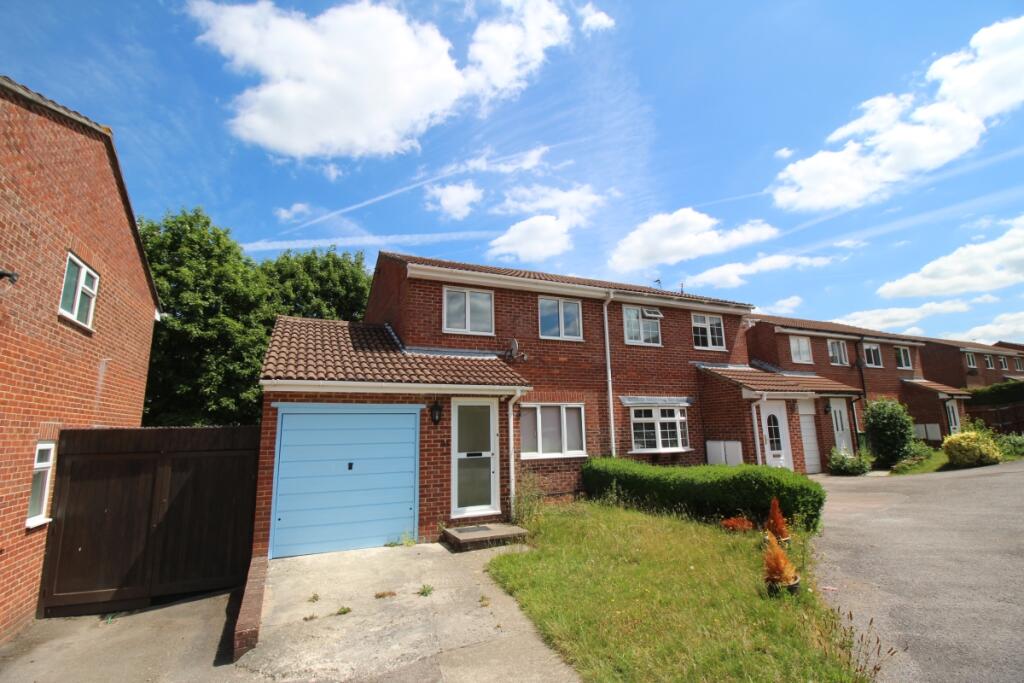 Main image of property: Ellington Drive, Basingstoke, Hampshire, RG22