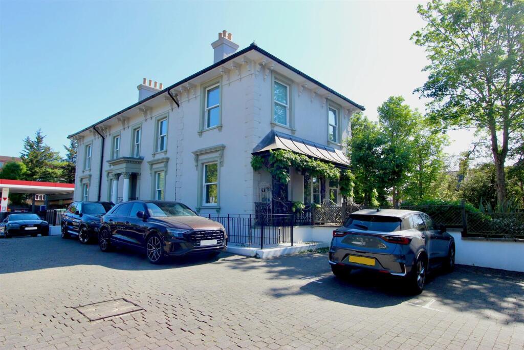 Main image of property: Stefan House, Green Lanes, N21