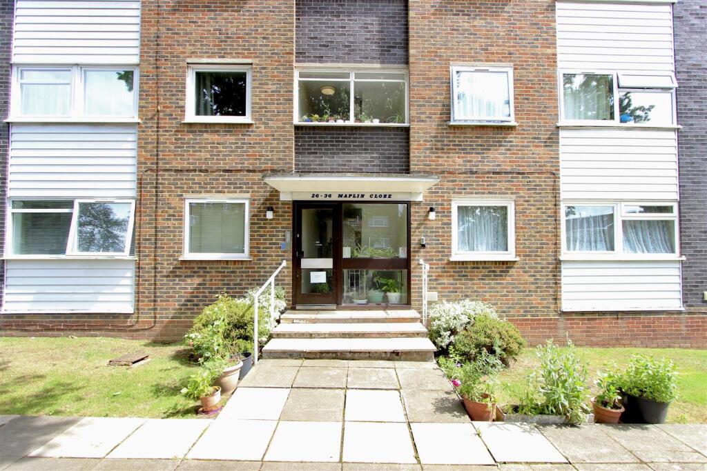 Main image of property: Maplin Close, Winchmore Hill, N21