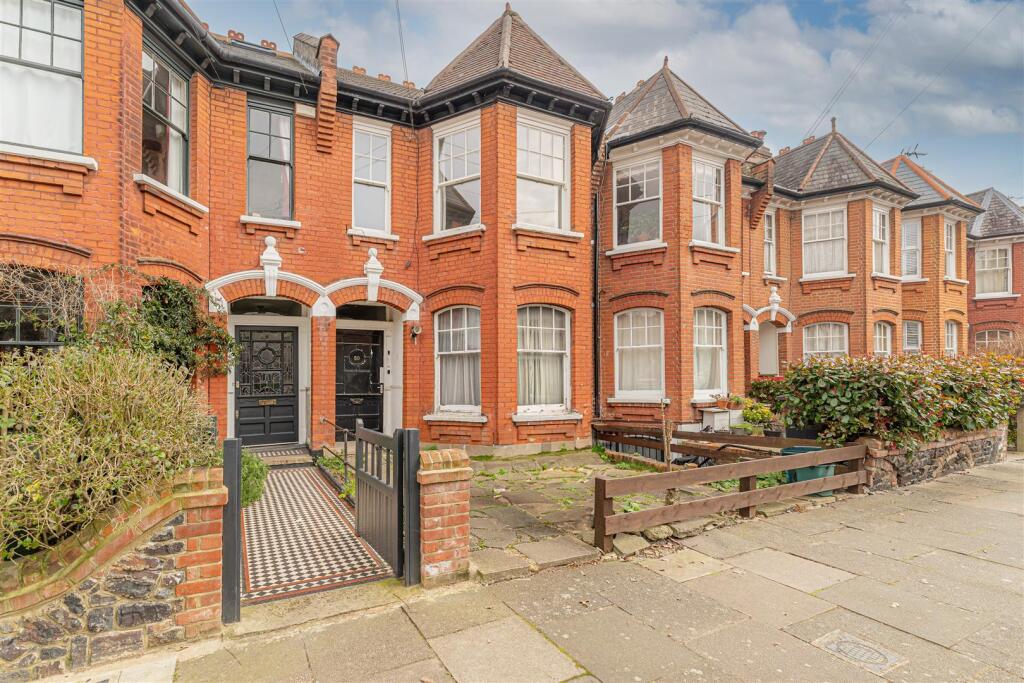 Main image of property: Grasmere Road, Muswell Hill, N10