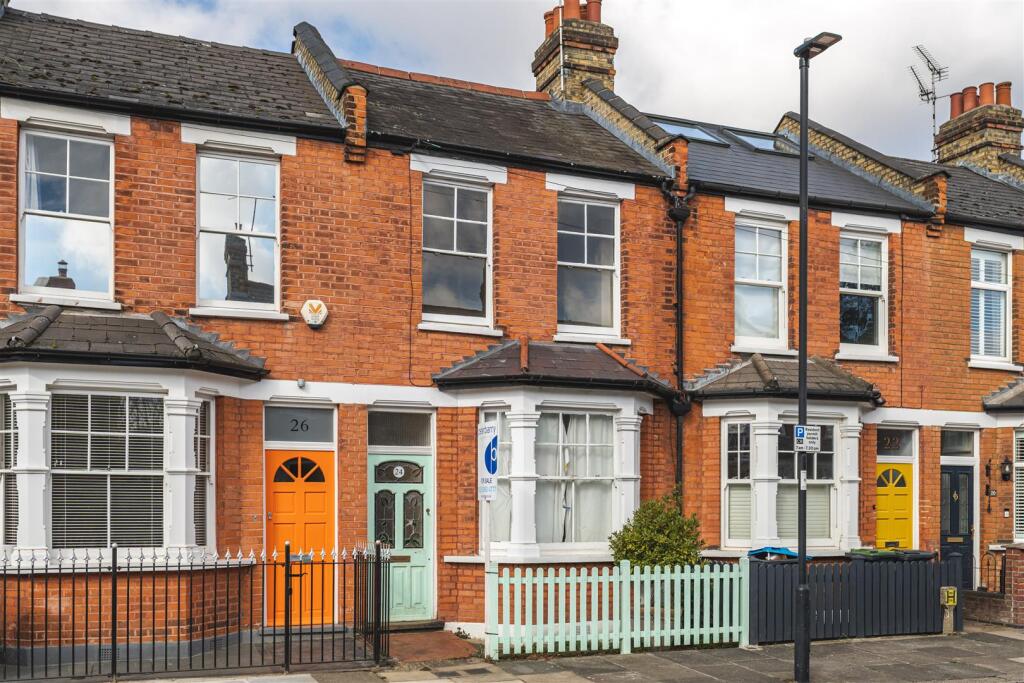 Main image of property: Cedars Road, Winchmore Hill, N21