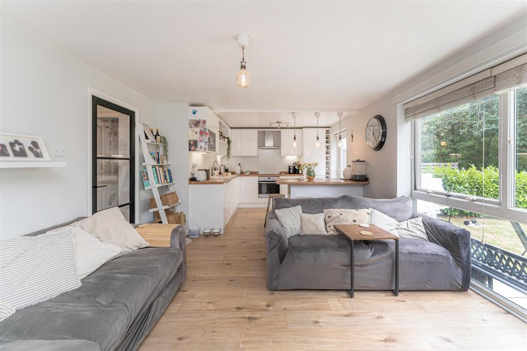 Main image of property: Gallus Close, London