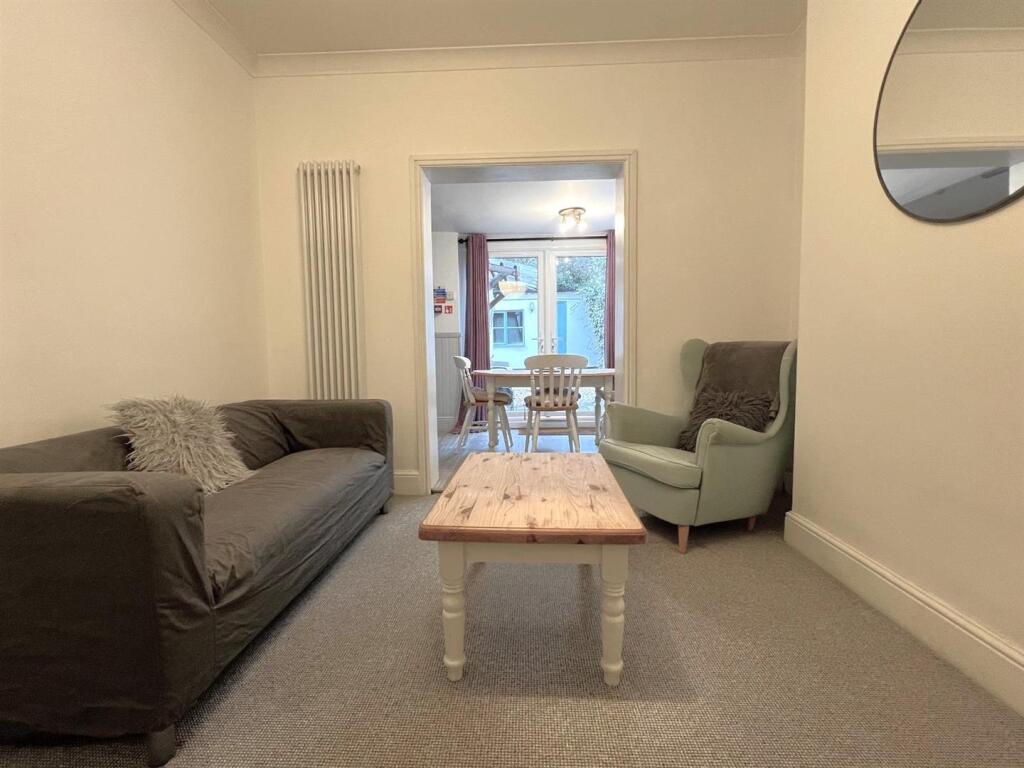 Main image of property: Stroud Road, Gloucester