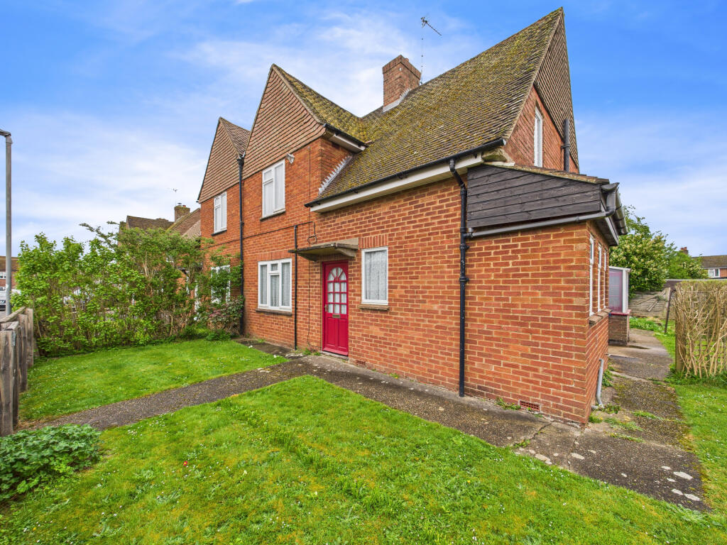 Main image of property: Elizabeth Road, Stokenchurch, High Wycombe, Buckinghamshire