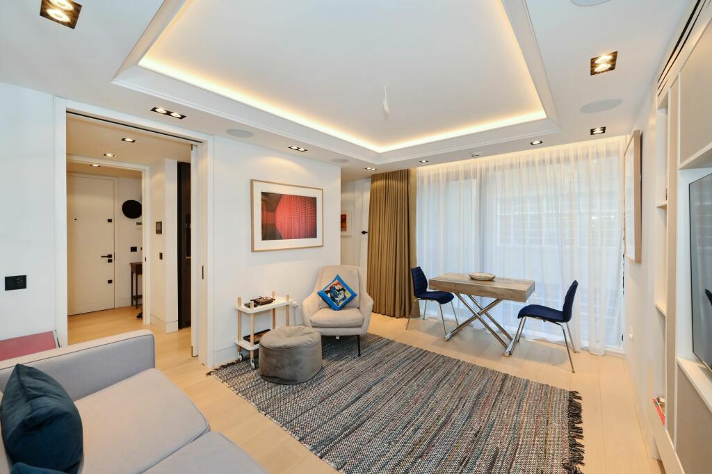 1 bedroom apartment for sale in Bolsover Street, London, W1W