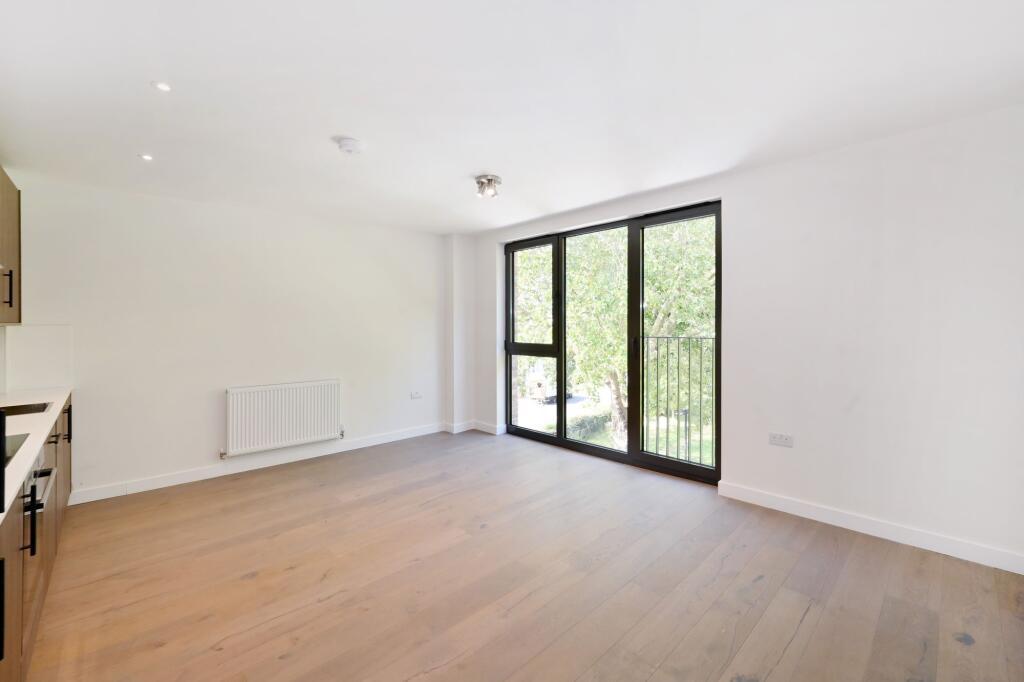 Main image of property: Parkview House, Green Lanes, N8