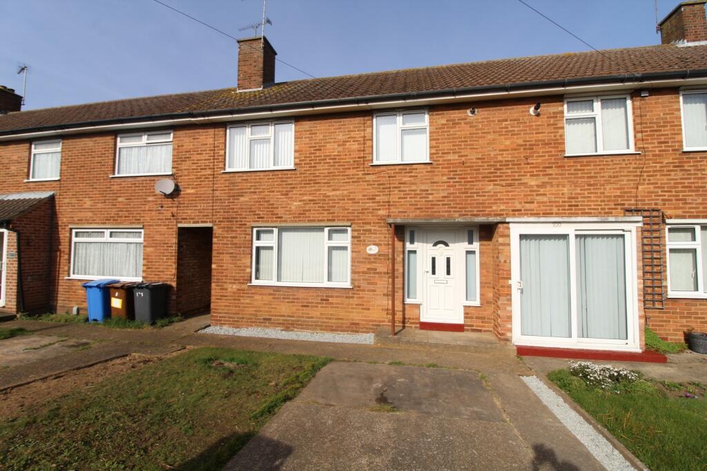 4 bedroom terraced house for rent in Hawthorn Drive, Ipswich, IP2