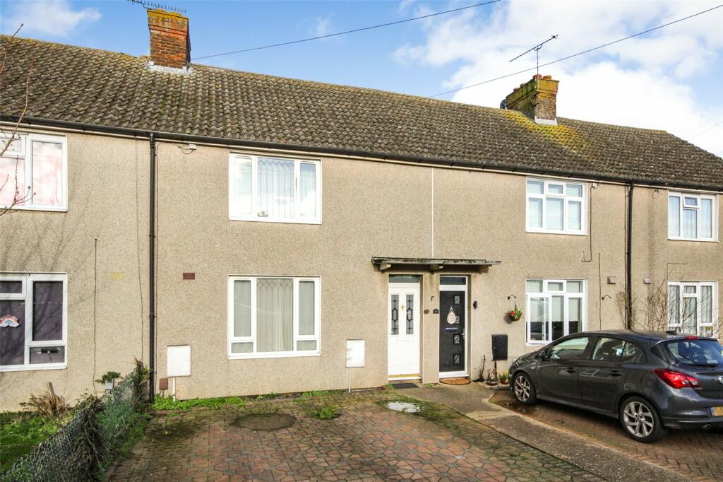 2 bedroom terraced house for sale in Luton Road, Toddington