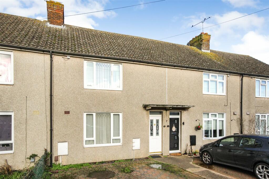 2 bedroom terraced house for sale in Luton Road, Toddington