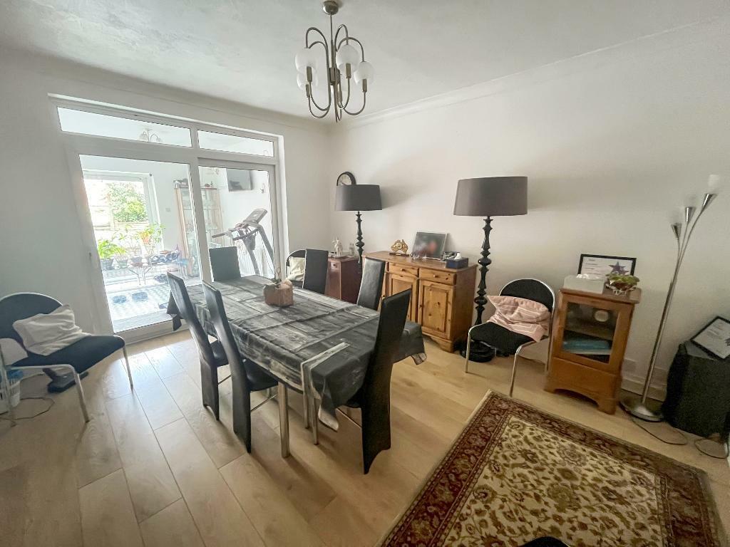 Additional property image - Farley Road, South Croydon, CR2 7NG