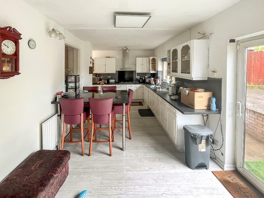 Additional property image - Farley Road, South Croydon, CR2 7NG