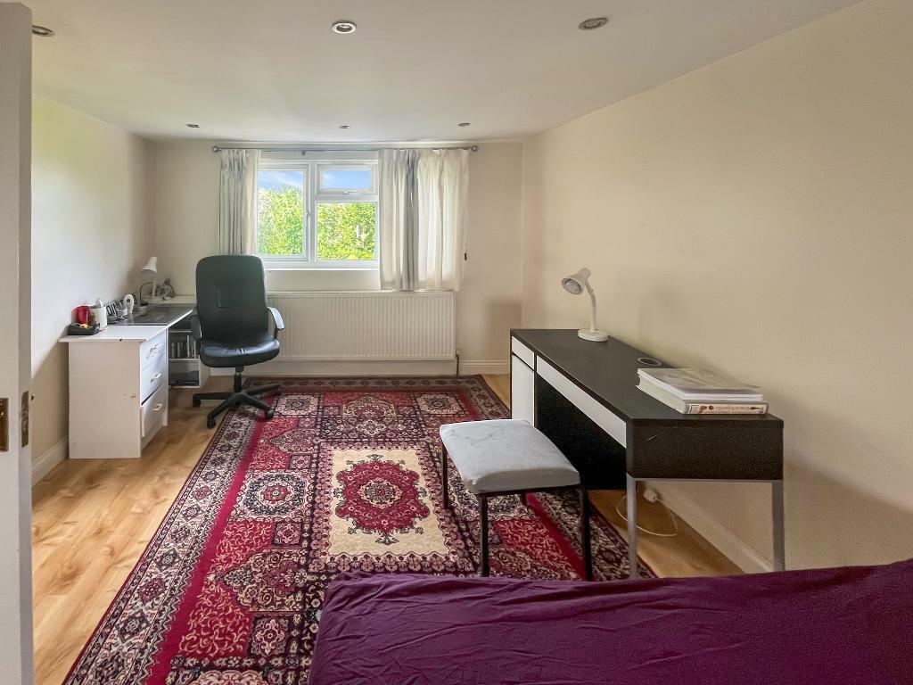 Additional property image - Farley Road, South Croydon, CR2 7NG