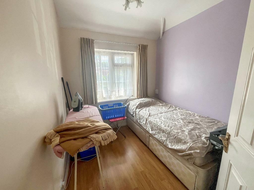 Additional property image - Farley Road, South Croydon, CR2 7NG