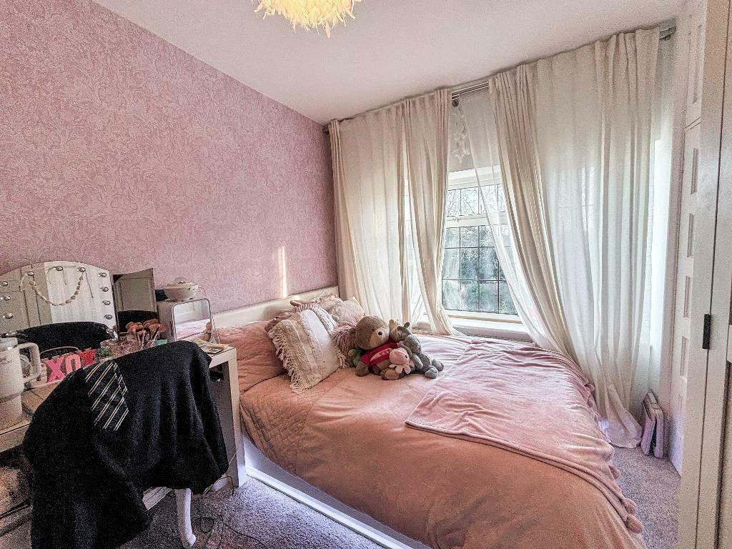 Additional property image - Benhurst Gardens, Selsdon, South Croydon, CR2 8NU