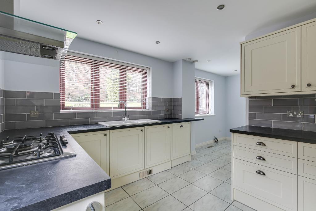 Additional property image - Abercorn Close, South Croydon, CR2 8TG