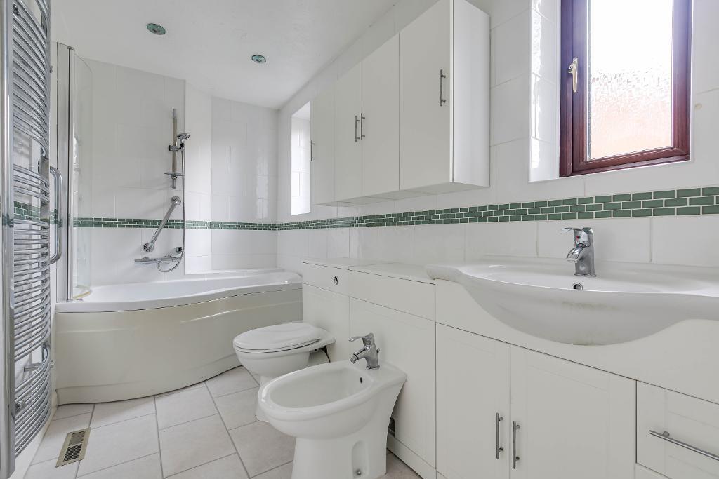 Additional property image - Abercorn Close, South Croydon, CR2 8TG