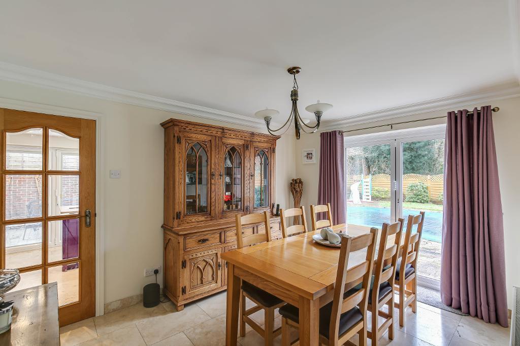 Additional property image - Kersey Drive, South Croydon, CR2 8SX