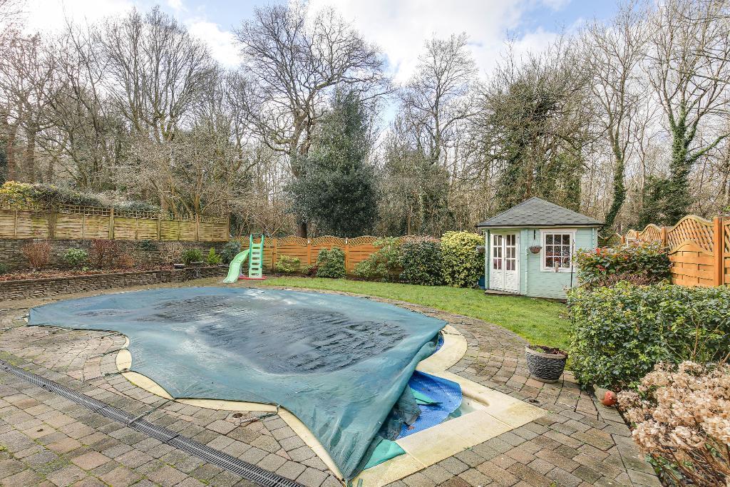 Additional property image - Kersey Drive, South Croydon, CR2 8SX