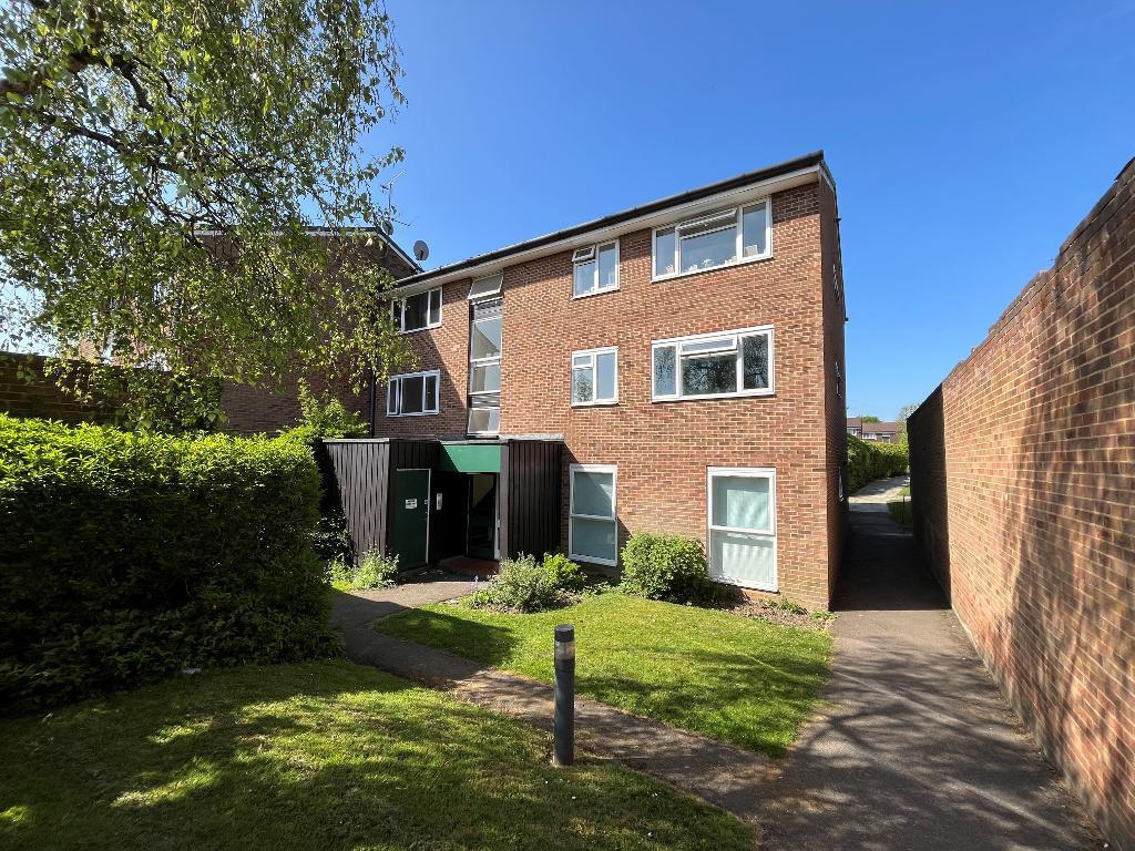 Main image of property: Middlefields, Croydon, CR0 9LG