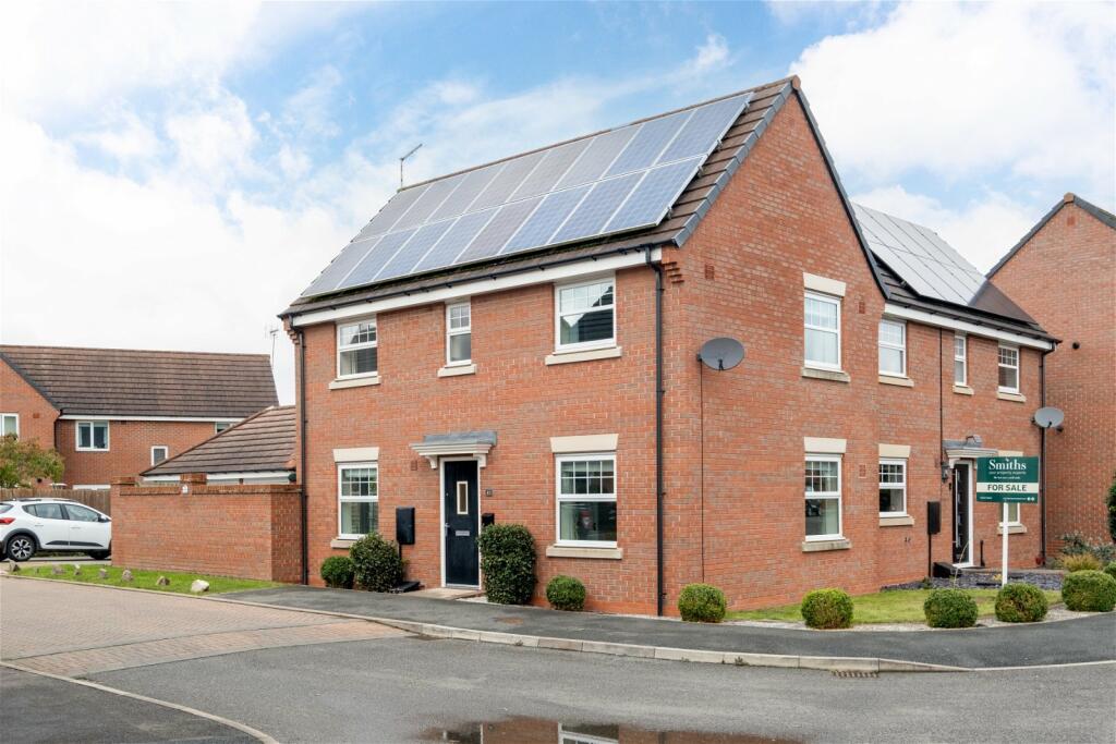 3 bedroom semidetached house for sale in Jackson Crescent, East Leake