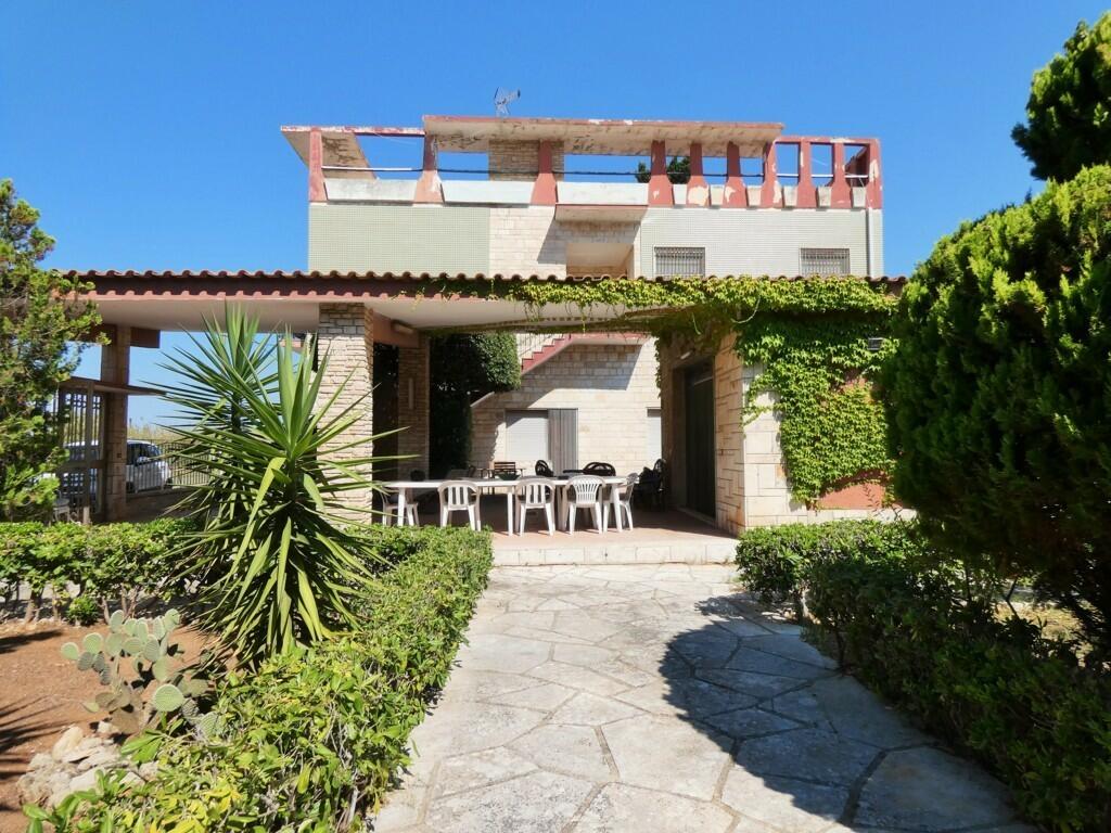 6 bedroom detached house for sale in Gallipoli, Lecce, Apulia, Italy