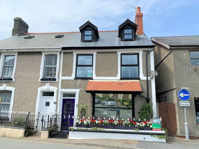 Main image of property: National Street, Tywyn, Gwynedd, LL36