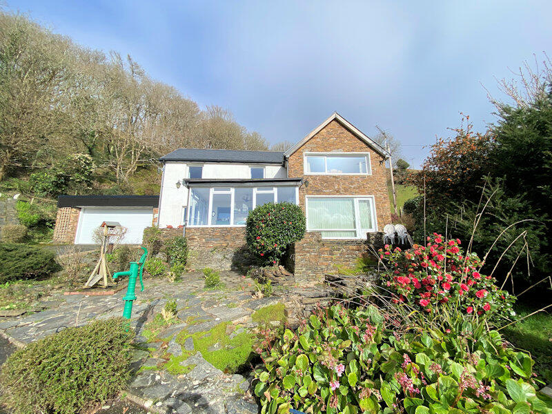 4 bedroom detached house for sale in Sychnant Aberdyfi,