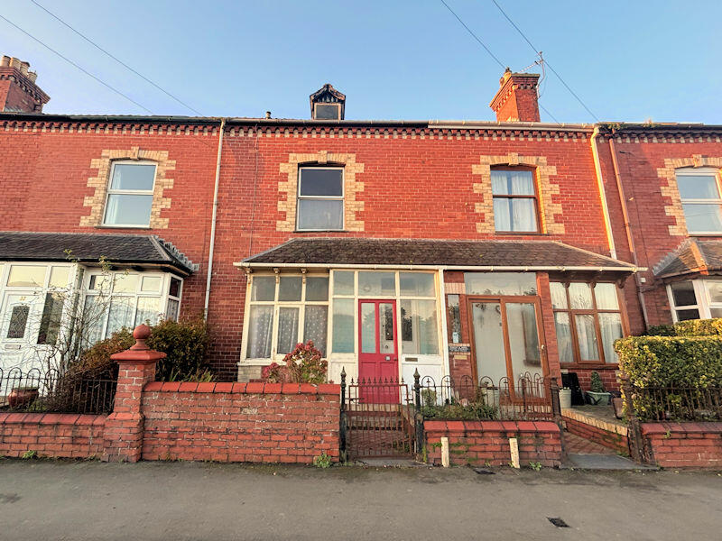 Main image of property: 33 Idris Villas, Tywyn, Gwynedd, LL36 9AW