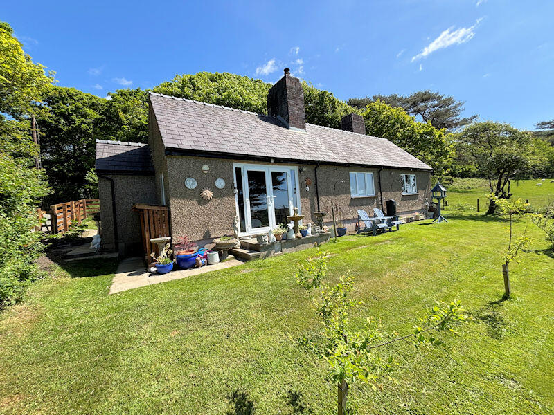 Main image of property: Rhowniar Lodge Aberdyfi, Gwynedd,  LL36 9HS
