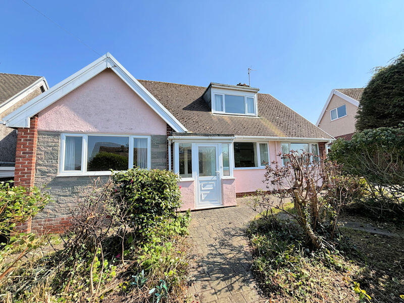 Main image of property: 32 Ffordd Dyfrig, Tywyn, Gwynedd, LL36 9EH