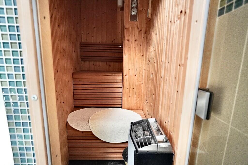 Additional property image - Heol Y Delyn, Cardiff(City), CF14