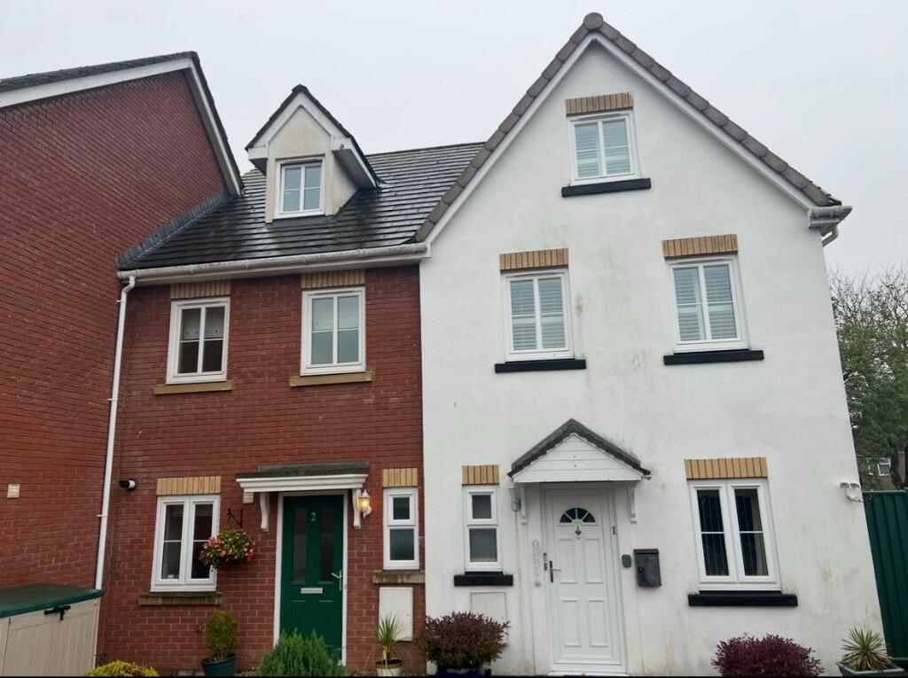 Main image of property: Oakfield Mews, Cwmbran, Torfaen, NP44