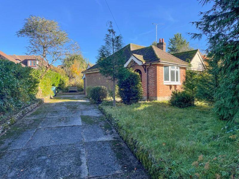 Main image of property: Dunstable Road, Studham