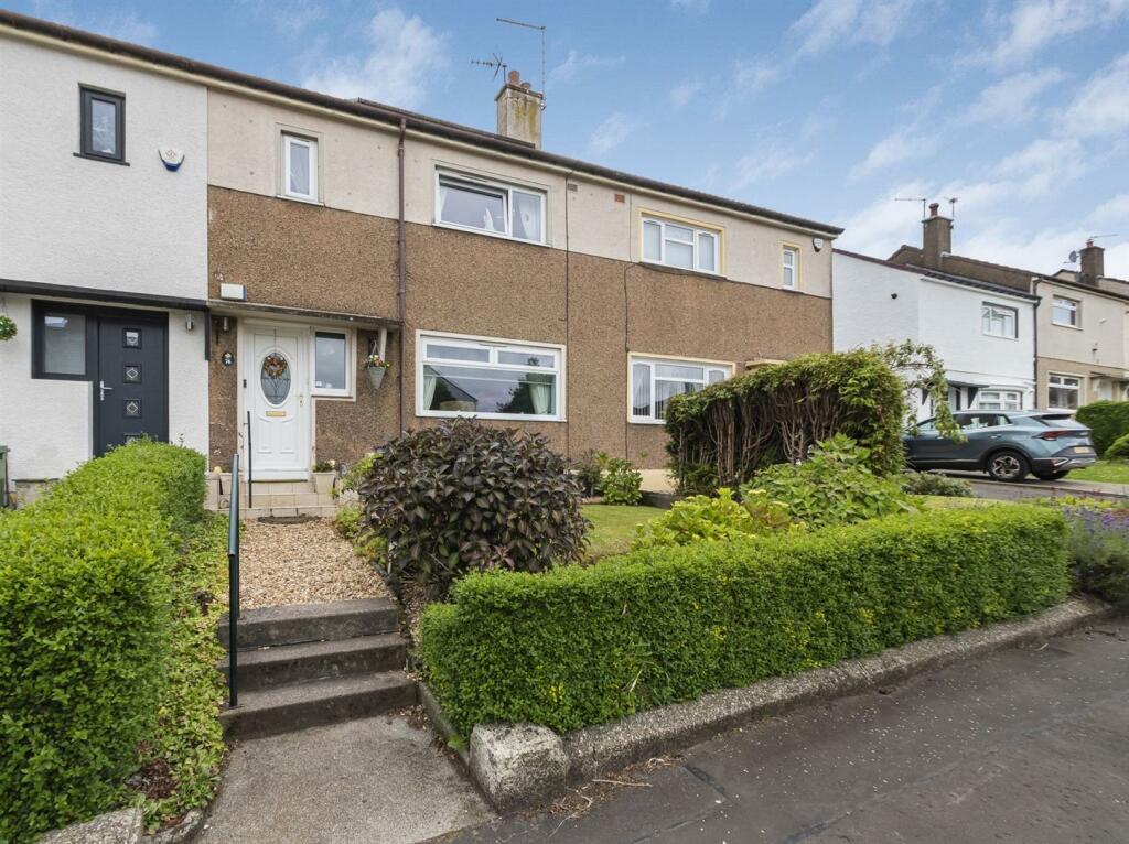 3 bedroom terraced house for sale in Moraine Drive, Blairdardie