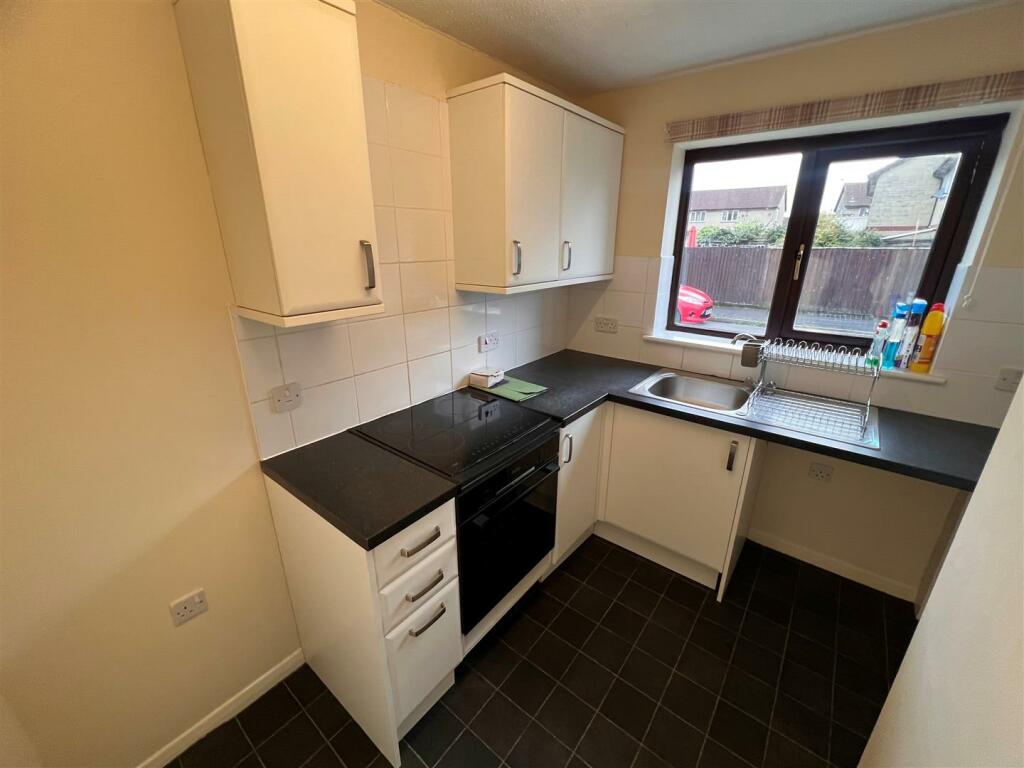 Additional property image - Perrymead, Worle, Weston-Super-Mare