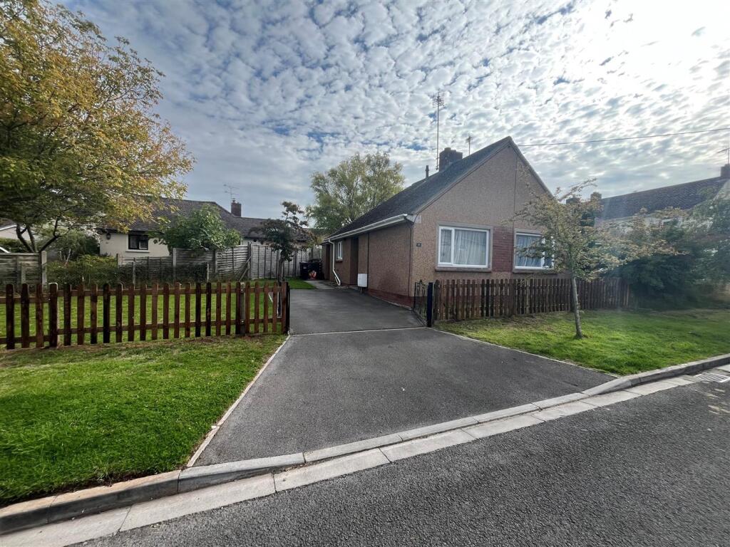 Main image of property: Homefield Close, Winscombe