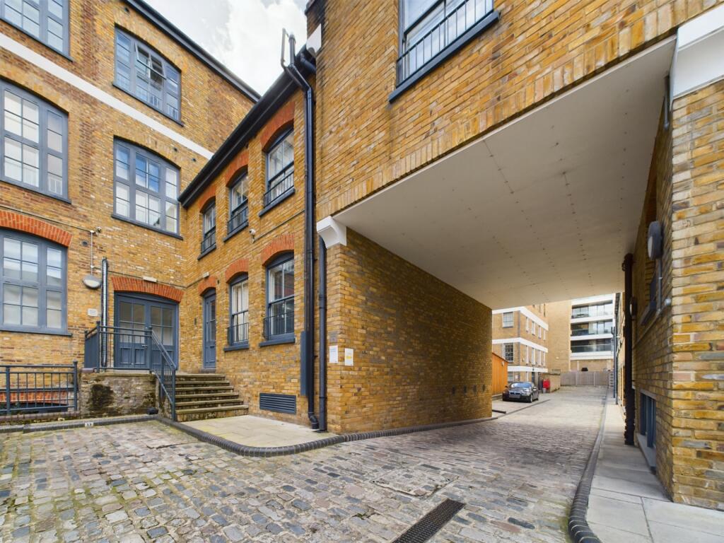 Main image of property: Severn Court, Clyde Square, London, E14