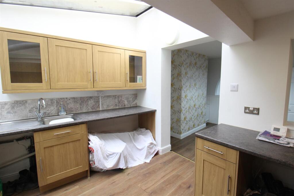 Additional image 7 of Eastland Road, Yeovil