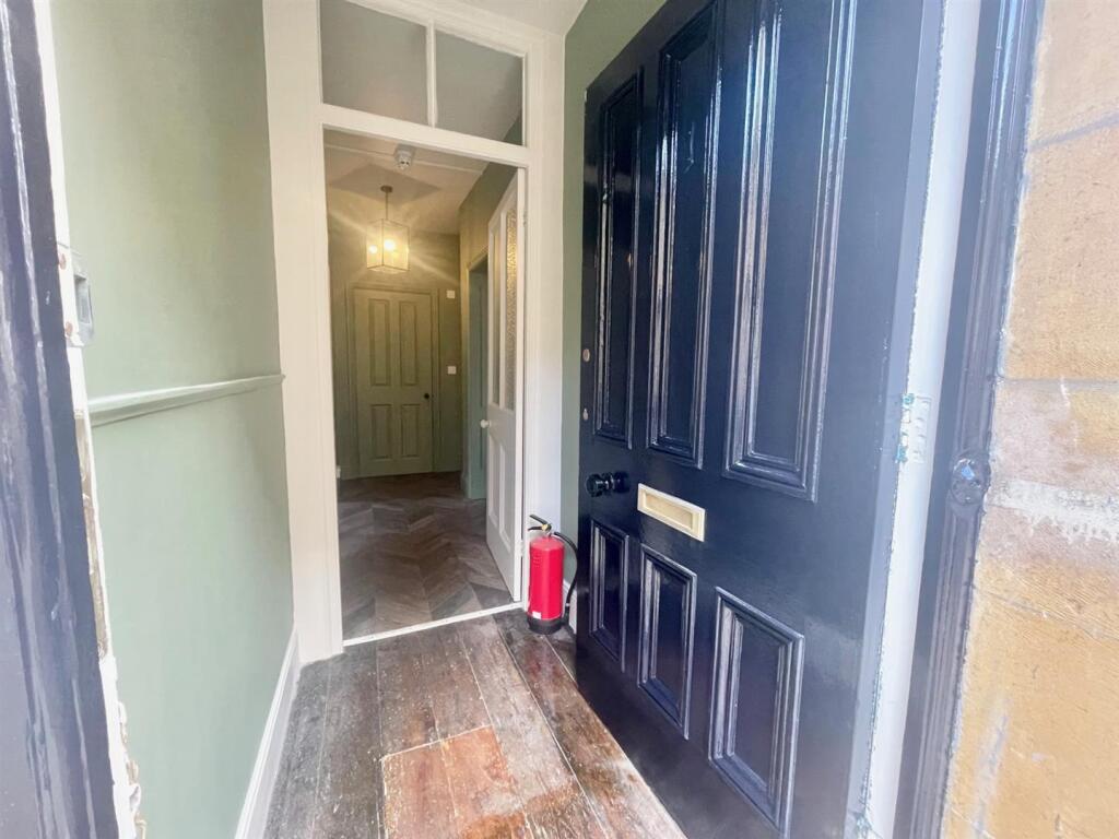 Additional property image - Flat 1 Pinehurst, 17 Bellevue Road, Clevedon
