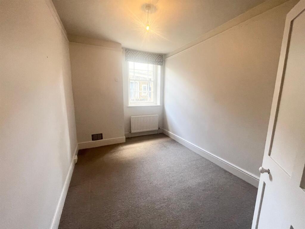 Additional property image - Flat 1 Pinehurst, 17 Bellevue Road, Clevedon